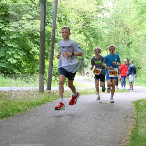 17.05.2025 - Störlauf Strokosch-Dieckow http://msf.ph/oto/7859769 17.05.2025 15:22:29 Laufen 2575, 2137, 2141 meine-sportfotos.de