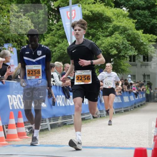 17.05.2025 - Störlauf H.Heesch http://msf.ph/oto/7860754 17.05.2025 15:24:13 Ziel  meine-sportfotos.de