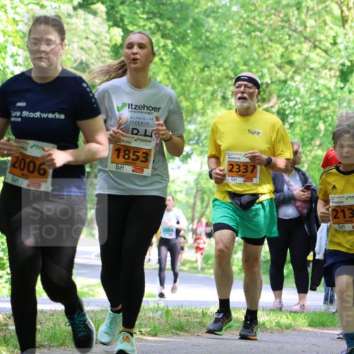 17.05.2025 - Störlauf Strokosch-Dieckow http://msf.ph/oto/7861454 17.05.2025 15:29:31 Laufen 2006, 1853, 2337, 3064, 2133, 2139 meine-sportfotos.de