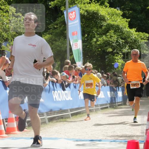 17.05.2025 - Störlauf H.Heesch http://msf.ph/oto/7869618 17.05.2025 15:30:01 Ziel  meine-sportfotos.de