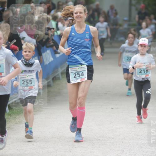 17.05.2025 - Störlauf H.Heesch http://msf.ph/oto/7870201 17.05.2025 13:43:29 Ziel  meine-sportfotos.de