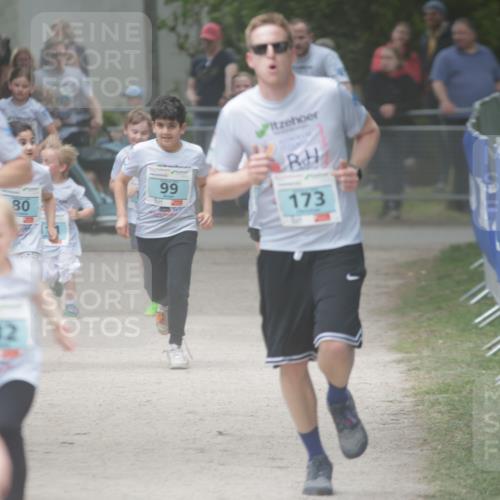 17.05.2025 - Störlauf H.Heesch http://msf.ph/oto/7870285 17.05.2025 13:43:43 Ziel  meine-sportfotos.de