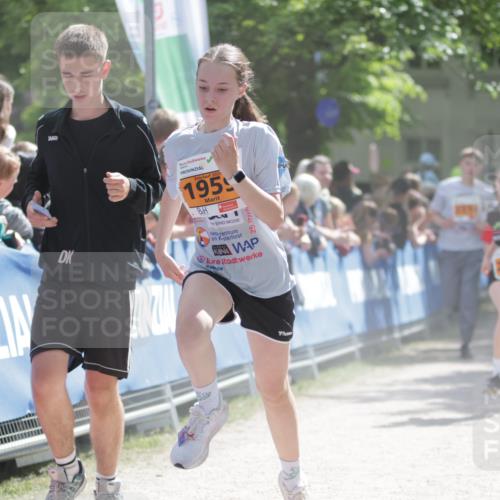 17.05.2025 - Störlauf H.Heesch http://msf.ph/oto/7870628 17.05.2025 15:28:20 Ziel  meine-sportfotos.de