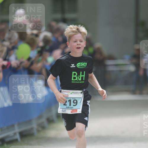 17.05.2025 - Störlauf H.Heesch http://msf.ph/oto/7880315 17.05.2025 13:39:47 Ziel  meine-sportfotos.de