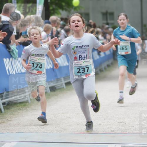 17.05.2025 - Störlauf H.Heesch http://msf.ph/oto/7893554 17.05.2025 13:43:03 Ziel 2025, 174, 2025, 237, 365 meine-sportfotos.de