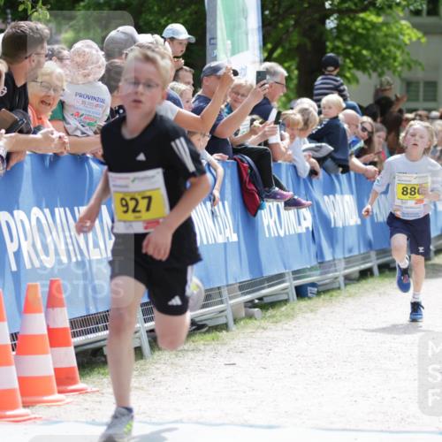 17.05.2025 - Störlauf H.Heesch http://msf.ph/oto/7893611 17.05.2025 14:08:37 Ziel 25, 886, 927 meine-sportfotos.de