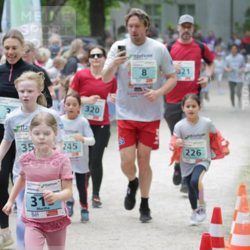 17.05.2025 - Störlauf H.Heesch http://msf.ph/oto/7893978 17.05.2025 13:45:15 Ziel 35, 31, 245, 320, 8, 226 meine-sportfotos.de