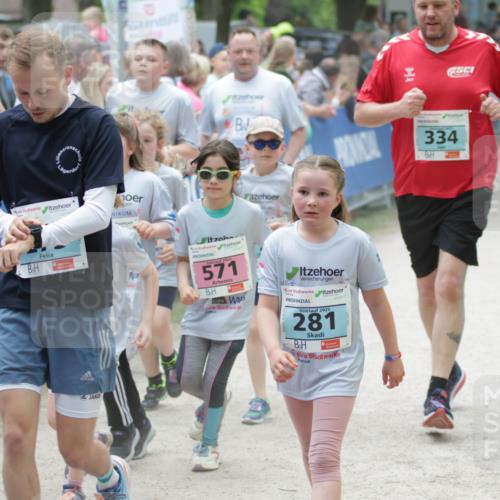 17.05.2025 - Störlauf H.Heesch http://msf.ph/oto/7894054 17.05.2025 13:45:38 Ziel 334, 2025, 571, 2025, 281 meine-sportfotos.de