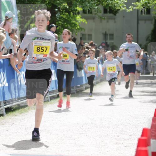 17.05.2025 - Störlauf H.Heesch http://msf.ph/oto/7894073 17.05.2025 14:11:53 Ziel 857, 08, 745, 824 meine-sportfotos.de