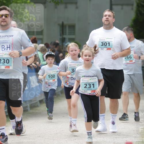 17.05.2025 - Störlauf H.Heesch http://msf.ph/oto/7894337 17.05.2025 13:46:54 Ziel 230, 100, 30, 231, 2025, 301, 266 meine-sportfotos.de
