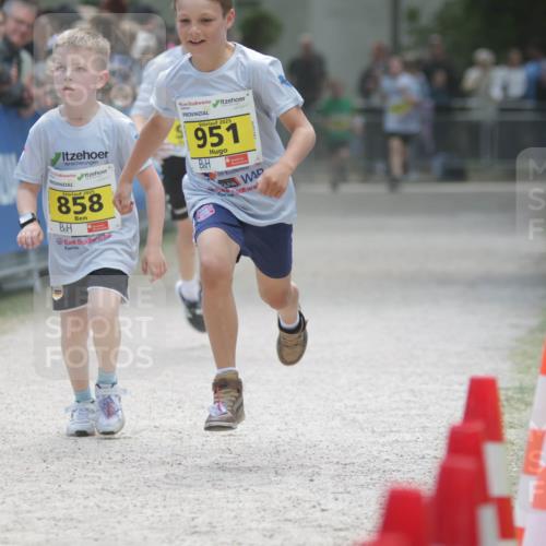 17.05.2025 - Störlauf H.Heesch http://msf.ph/oto/7894403 17.05.2025 14:13:33 Ziel 2025, 858, 2025, 951, 7477 meine-sportfotos.de