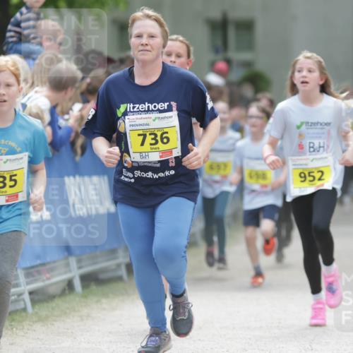 17.05.2025 - Störlauf H.Heesch http://msf.ph/oto/7894493 17.05.2025 14:14:03 Ziel 2025, 735, 2025, 736, 550, 952 meine-sportfotos.de