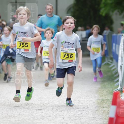 17.05.2025 - Störlauf H.Heesch http://msf.ph/oto/7894612 17.05.2025 14:14:18 Ziel 742, 755, 74, 2025, 756, 752 meine-sportfotos.de