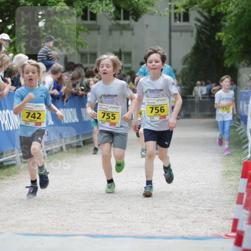 17.05.2025 - Störlauf H.Heesch http://msf.ph/oto/7894628 17.05.2025 14:14:19 Ziel 742, 755, 756, 752 meine-sportfotos.de