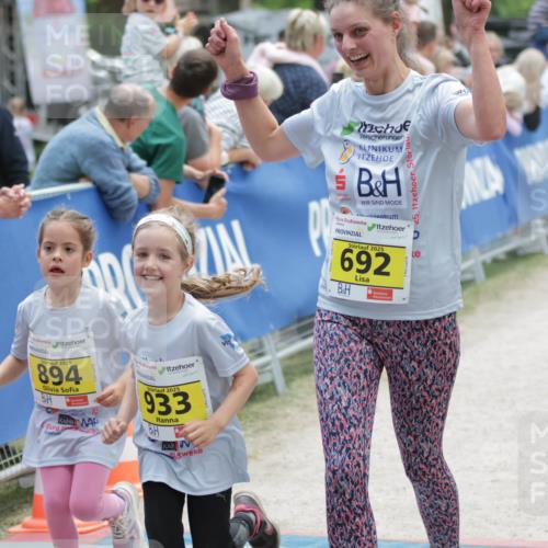 17.05.2025 - Störlauf H.Heesch http://msf.ph/oto/7894937 17.05.2025 14:15:26 Ziel 2025, 894, 2025, 933, 2025, 692, 79 meine-sportfotos.de