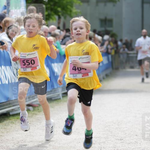 17.05.2025 - Störlauf H.Heesch http://msf.ph/oto/7894993 17.05.2025 13:55:54 Ziel 2025, 550, 40 meine-sportfotos.de