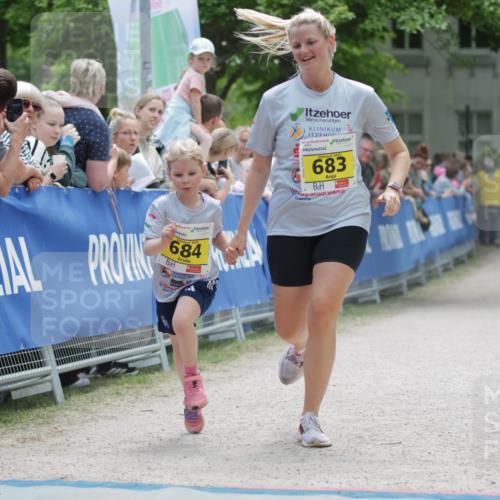 17.05.2025 - Störlauf H.Heesch http://msf.ph/oto/7895042 17.05.2025 14:15:52 Ziel 2025, 684, 2025, 683 meine-sportfotos.de