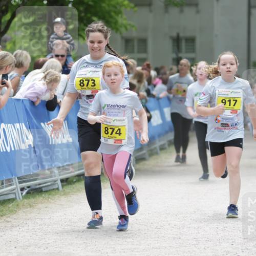 17.05.2025 - Störlauf H.Heesch http://msf.ph/oto/7895076 17.05.2025 14:16:05 Ziel 873, 917, 874 meine-sportfotos.de