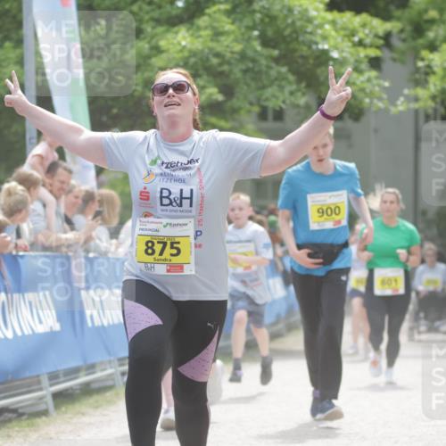 17.05.2025 - Störlauf H.Heesch http://msf.ph/oto/7895238 17.05.2025 14:16:53 Ziel 2025, 875, 25, 900, 801 meine-sportfotos.de