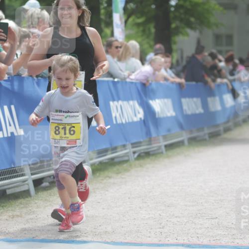 17.05.2025 - Störlauf H.Heesch http://msf.ph/oto/7895347 17.05.2025 14:17:01 Ziel 2025, 816, 906 meine-sportfotos.de
