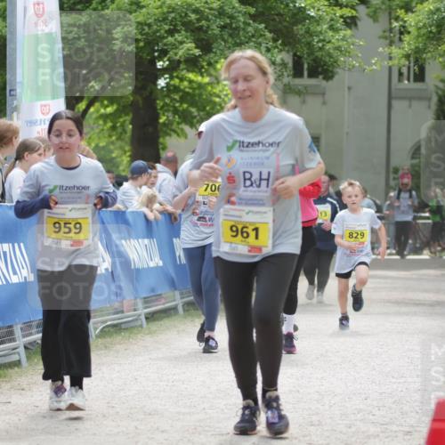 17.05.2025 - Störlauf H.Heesch http://msf.ph/oto/7895484 17.05.2025 14:17:14 Ziel 912, 1992, 959, 706, 961, 829 meine-sportfotos.de