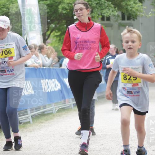 17.05.2025 - Störlauf H.Heesch http://msf.ph/oto/7895497 17.05.2025 14:17:18 Ziel 2025, 706, 829 meine-sportfotos.de