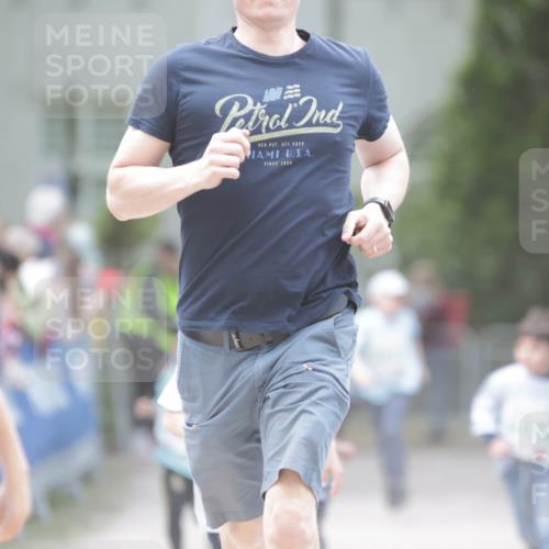 17.05.2025 - Störlauf H.Heesch http://msf.ph/oto/7895574 17.05.2025 13:16:37 Ziel 27, 6028, 1989 meine-sportfotos.de
