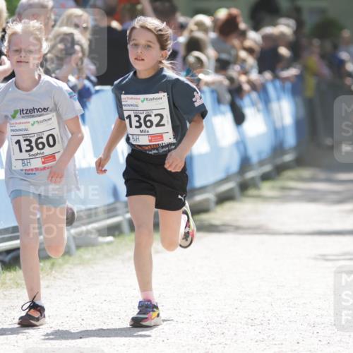 17.05.2025 - Störlauf H.Heesch http://msf.ph/oto/7895742 17.05.2025 14:48:30 Ziel 2025, 1360, 2025, 1362 meine-sportfotos.de