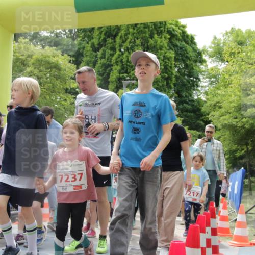 17.05.2025 - Störlauf H.Heesch http://msf.ph/oto/7897491 17.05.2025 13:03:25 Ziel 7237, 7217 meine-sportfotos.de