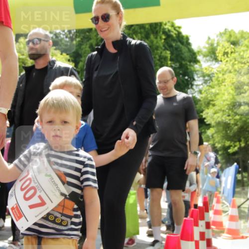 17.05.2025 - Störlauf H.Heesch http://msf.ph/oto/7897734 17.05.2025 13:03:53 Ziel 2025, 7007 meine-sportfotos.de