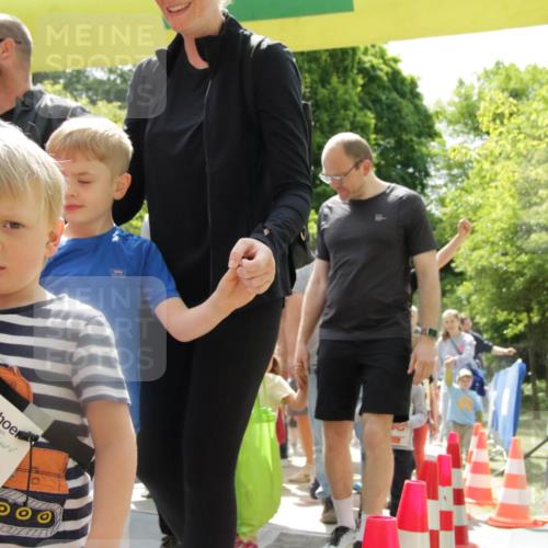 17.05.2025 - Störlauf H.Heesch http://msf.ph/oto/7897737 17.05.2025 13:03:54 Ziel 2025, 7007 meine-sportfotos.de