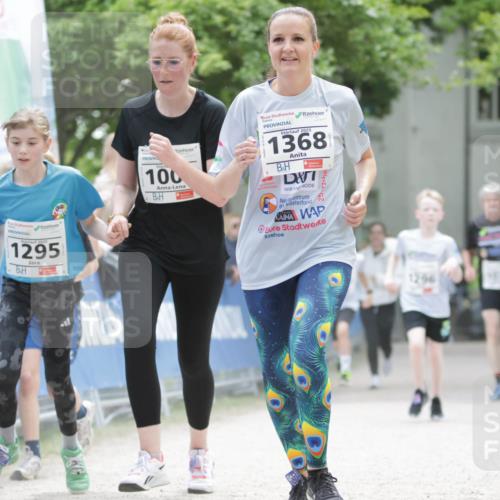 17.05.2025 - Störlauf H.Heesch http://msf.ph/oto/7897896 17.05.2025 14:55:00 Ziel 2025, 1295, 100, 2025, 1368, 1296 meine-sportfotos.de