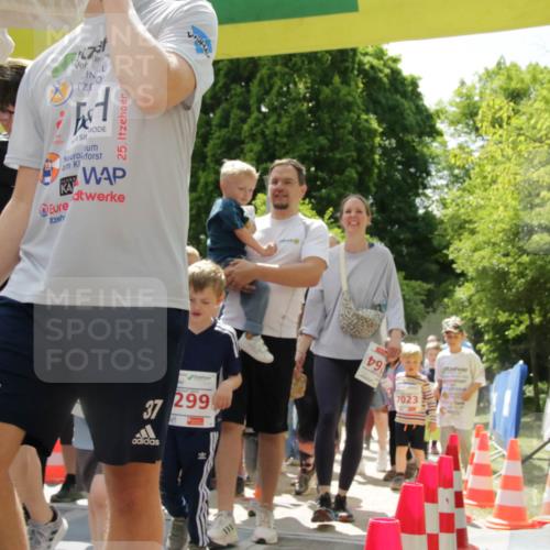 17.05.2025 - Störlauf H.Heesch http://msf.ph/oto/7898192 17.05.2025 13:05:15 Ziel 25, 37, 299, 9 meine-sportfotos.de