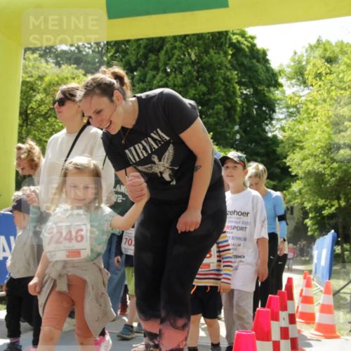 17.05.2025 - Störlauf H.Heesch http://msf.ph/oto/7898232 17.05.2025 13:05:21 Ziel 10, 2025, 268, 2025, 7246, 70, 2020 meine-sportfotos.de