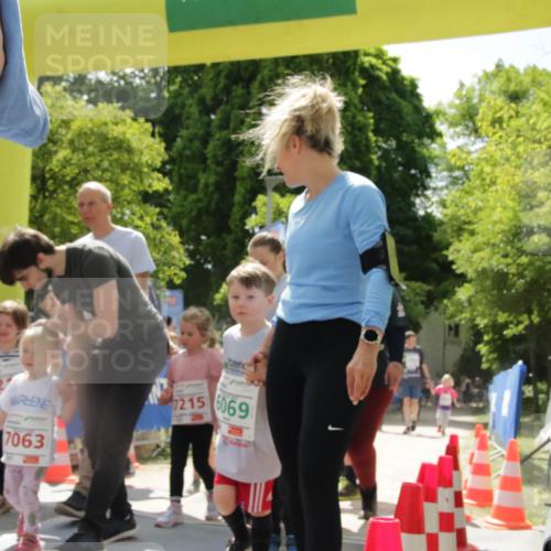 17.05.2025 - Störlauf H.Heesch http://msf.ph/oto/7898288 17.05.2025 13:05:26 Ziel 90, 7063, 1215, 6069 meine-sportfotos.de