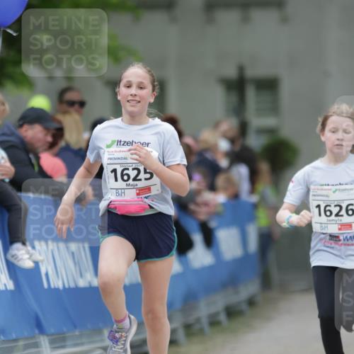 17.05.2025 - Störlauf H.Heesch http://msf.ph/oto/7898608 17.05.2025 14:58:30 Ziel 2025, 1625, 24, 2025, 1626 meine-sportfotos.de