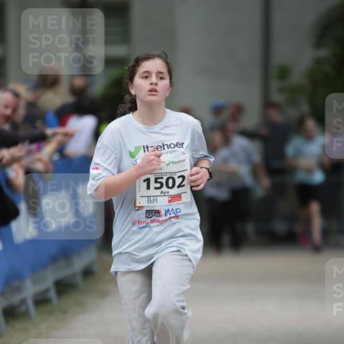 17.05.2025 - Störlauf H.Heesch http://msf.ph/oto/7898794 17.05.2025 15:00:11 Ziel 2025, 1502 meine-sportfotos.de