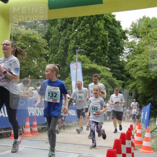 17.05.2025 - Störlauf H.Heesch http://msf.ph/oto/7899588 17.05.2025 13:45:29 Ziel 132, 64, 142 meine-sportfotos.de