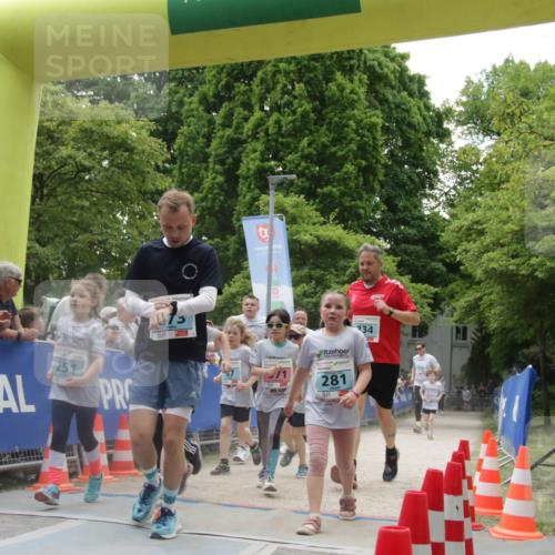 17.05.2025 - Störlauf H.Heesch http://msf.ph/oto/7899689 17.05.2025 13:45:37 Ziel 281, 234 meine-sportfotos.de