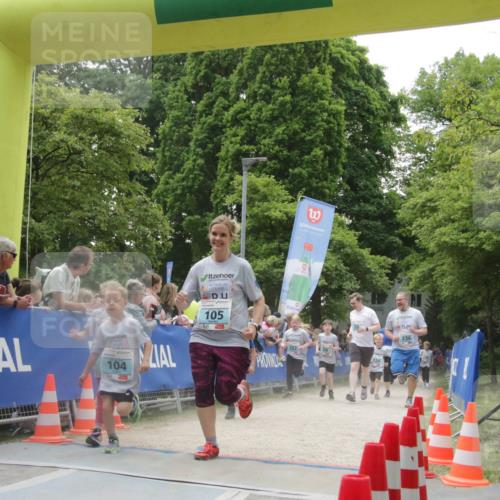 17.05.2025 - Störlauf H.Heesch http://msf.ph/oto/7899845 17.05.2025 13:46:13 Ziel 3, 104, 105 meine-sportfotos.de