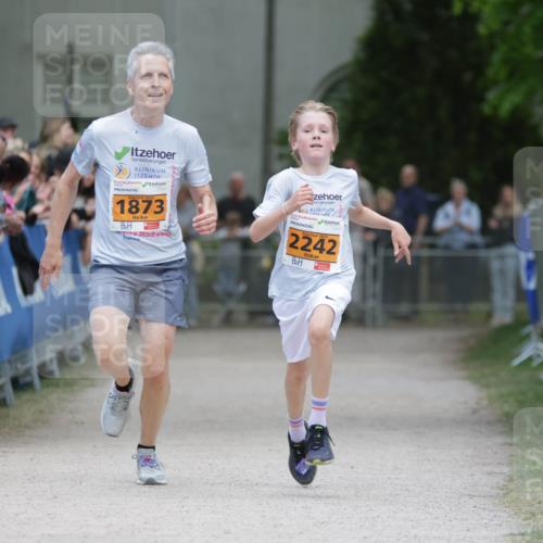 17.05.2025 - Störlauf H.Heesch http://msf.ph/oto/7900164 17.05.2025 15:21:57 Ziel 2025, 1873, 2242 meine-sportfotos.de