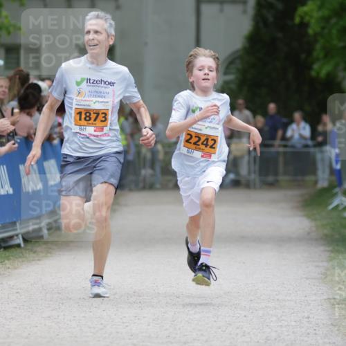 17.05.2025 - Störlauf H.Heesch http://msf.ph/oto/7900183 17.05.2025 15:21:58 Ziel 2025, 1873, 2242 meine-sportfotos.de