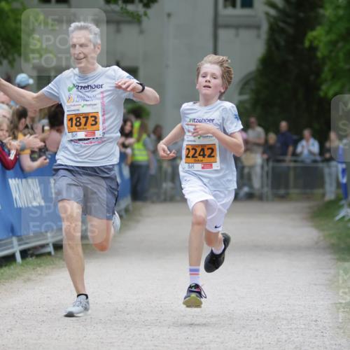 17.05.2025 - Störlauf H.Heesch http://msf.ph/oto/7900190 17.05.2025 15:21:58 Ziel 2025, 1873, 2242 meine-sportfotos.de