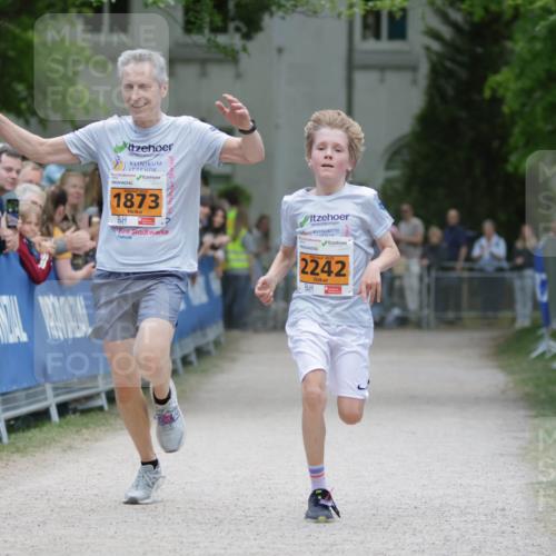 17.05.2025 - Störlauf H.Heesch http://msf.ph/oto/7900193 17.05.2025 15:21:58 Ziel 2025, 1873, 2242 meine-sportfotos.de
