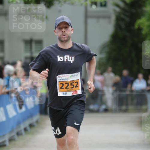 17.05.2025 - Störlauf H.Heesch http://msf.ph/oto/7900252 17.05.2025 15:22:32 Ziel 2025, 2252, 7942 meine-sportfotos.de