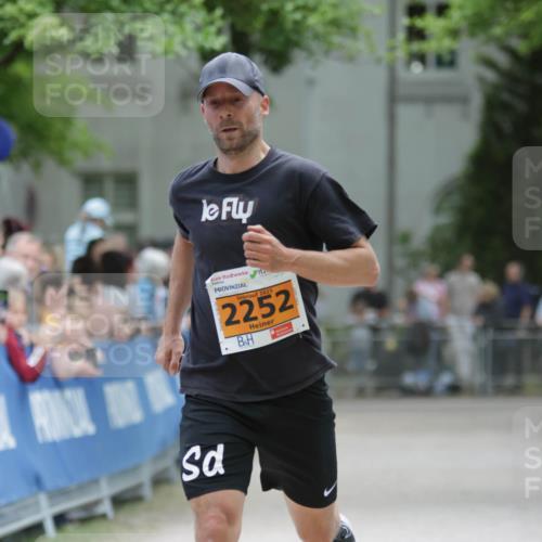 17.05.2025 - Störlauf H.Heesch http://msf.ph/oto/7900262 17.05.2025 15:22:33 Ziel 2025, 2252, 272 meine-sportfotos.de