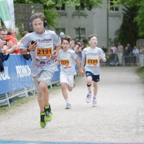 17.05.2025 - Störlauf H.Heesch http://msf.ph/oto/7900322 17.05.2025 15:22:48 Ziel 2025, 2191, 1140, 2135, 2136 meine-sportfotos.de