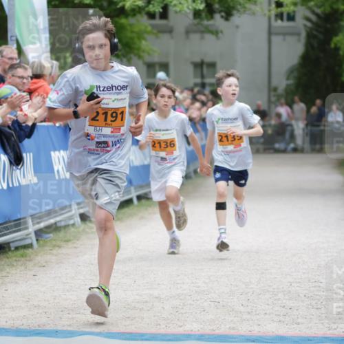 17.05.2025 - Störlauf H.Heesch http://msf.ph/oto/7900324 17.05.2025 15:22:48 Ziel 2025, 2191, 2136, 1140, 2135, 74 meine-sportfotos.de