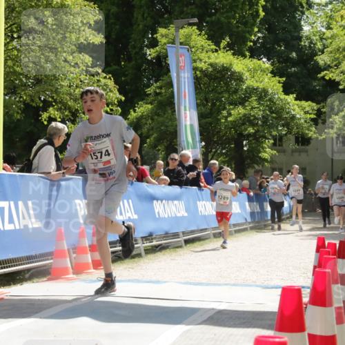 17.05.2025 - Störlauf H.Heesch http://msf.ph/oto/7900744 17.05.2025 14:51:06 Ziel 1574, 1289, 1083, 1049, 1048 meine-sportfotos.de