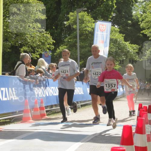 17.05.2025 - Störlauf H.Heesch http://msf.ph/oto/7900913 17.05.2025 14:52:14 Ziel 0, 3, 1421, 1422, 27, 1357 meine-sportfotos.de